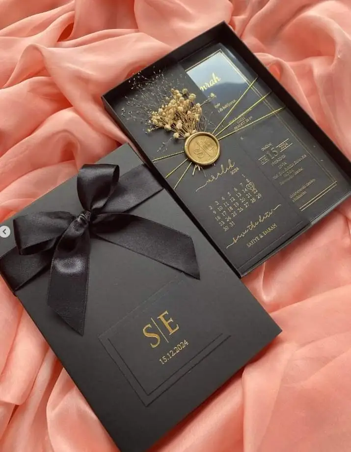 Gold String Wedding Card